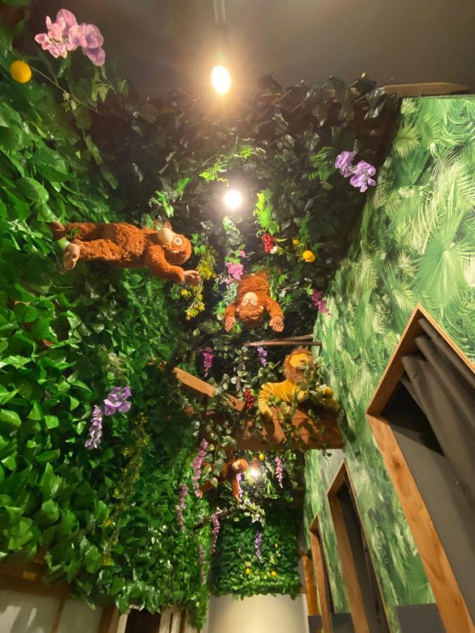 Hotel Jungle Fun Fun Ósaka Exteriér fotografie